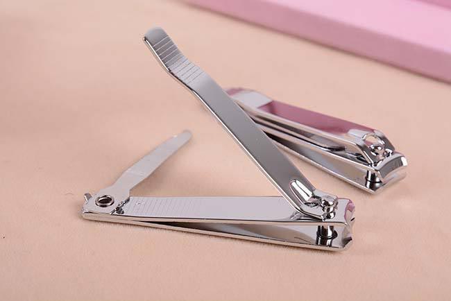 指甲刀商标转让的类别选择是第8类